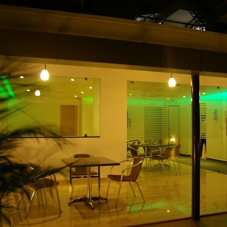 Roseline Suites Bangalore Exteriör bild
