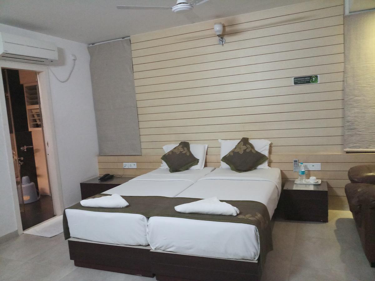 Roseline Suites Bangalore Exteriör bild