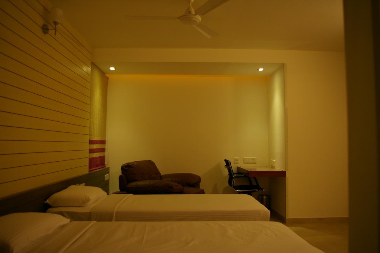 Roseline Suites Bangalore Exteriör bild